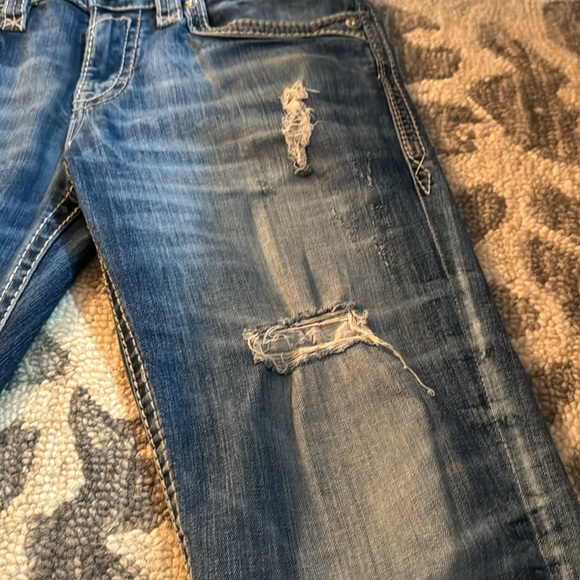 Rock revival jeans worn maybe 3 times - Picture 3 of 7